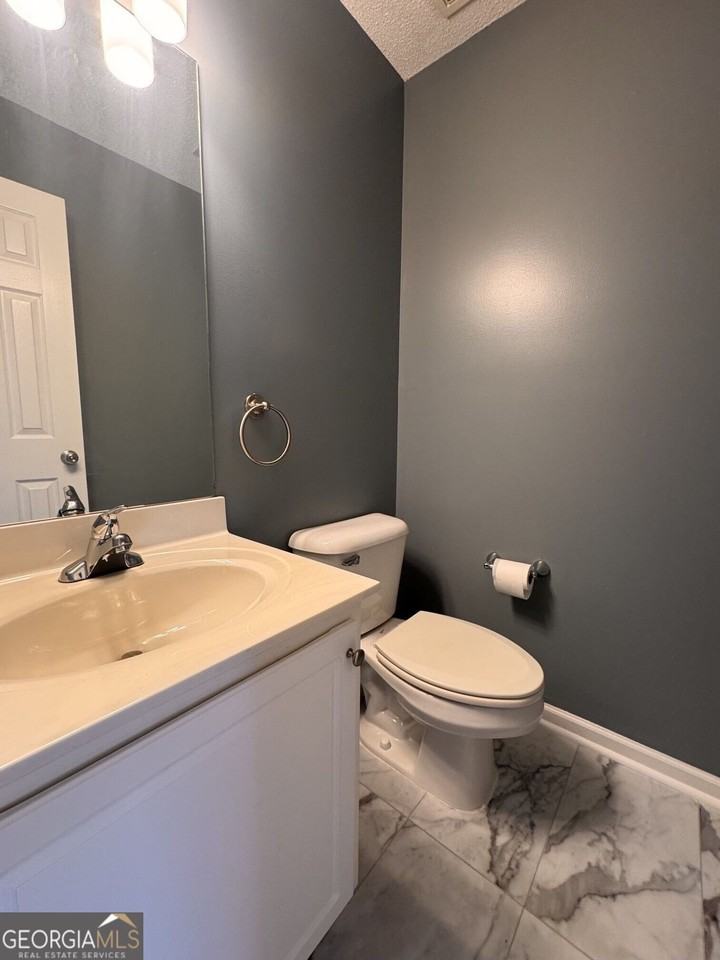 4011 Village Main St - Photo 7 of 19