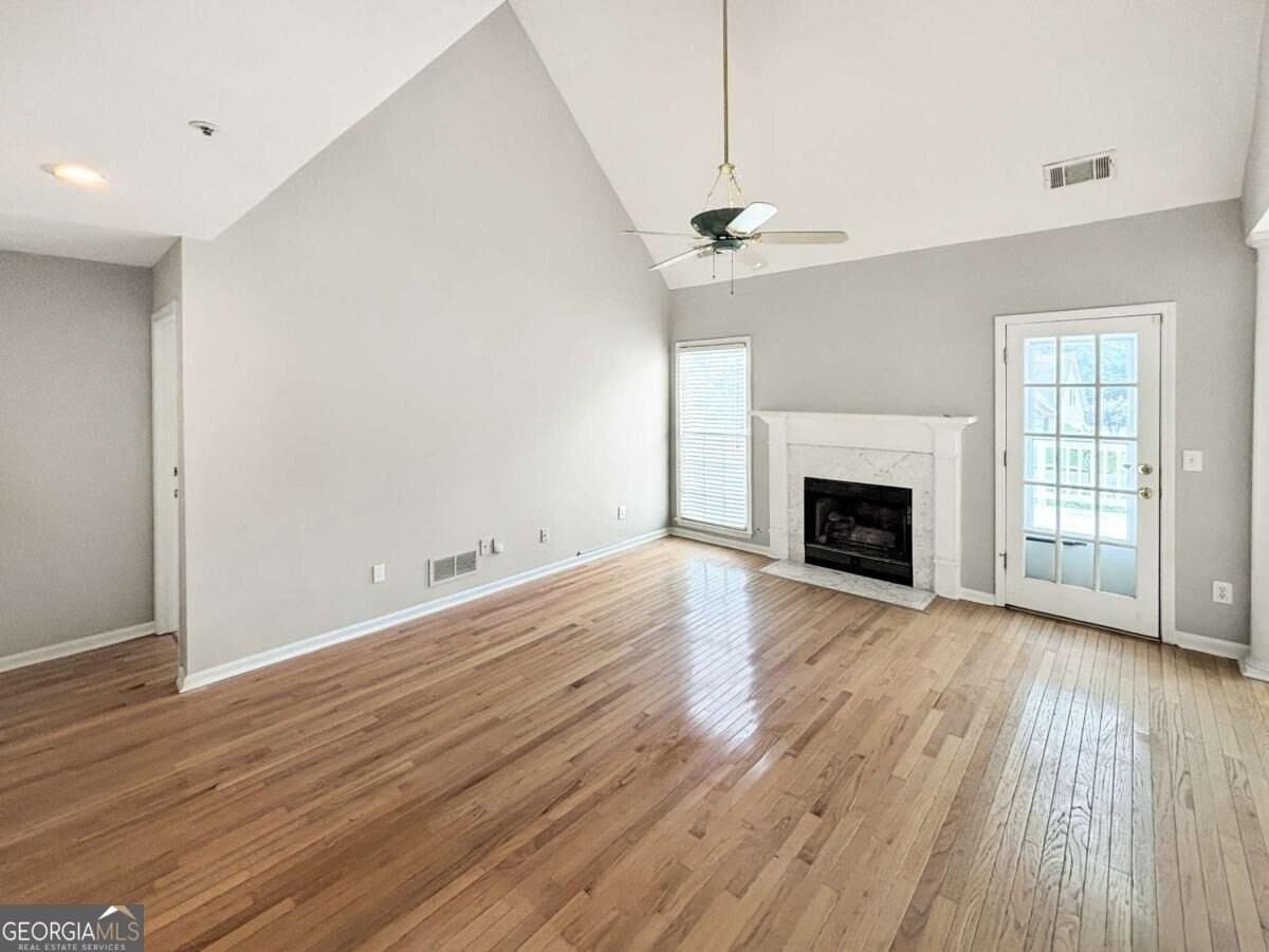 2092 Drogheda Ln - Photo 3 of 30
