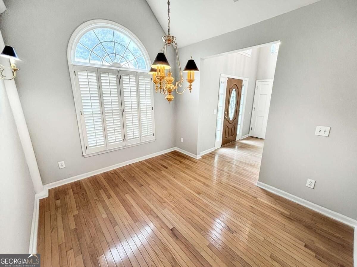 2092 Drogheda Ln - Photo 6 of 30