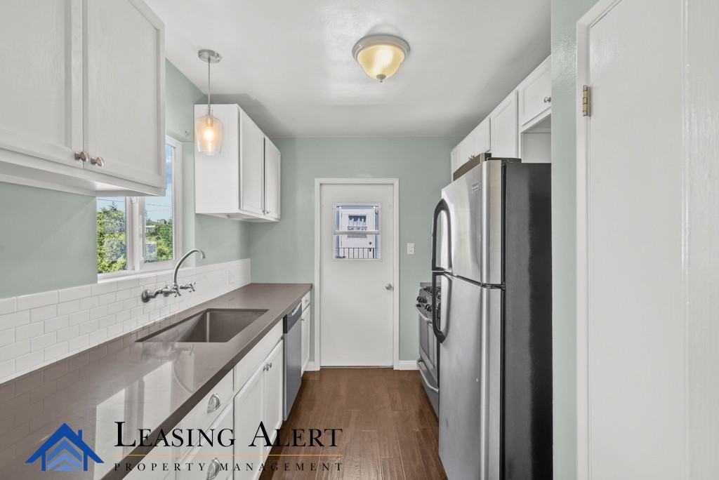 24385 Chestnut St #4 - Photo 7 of 16