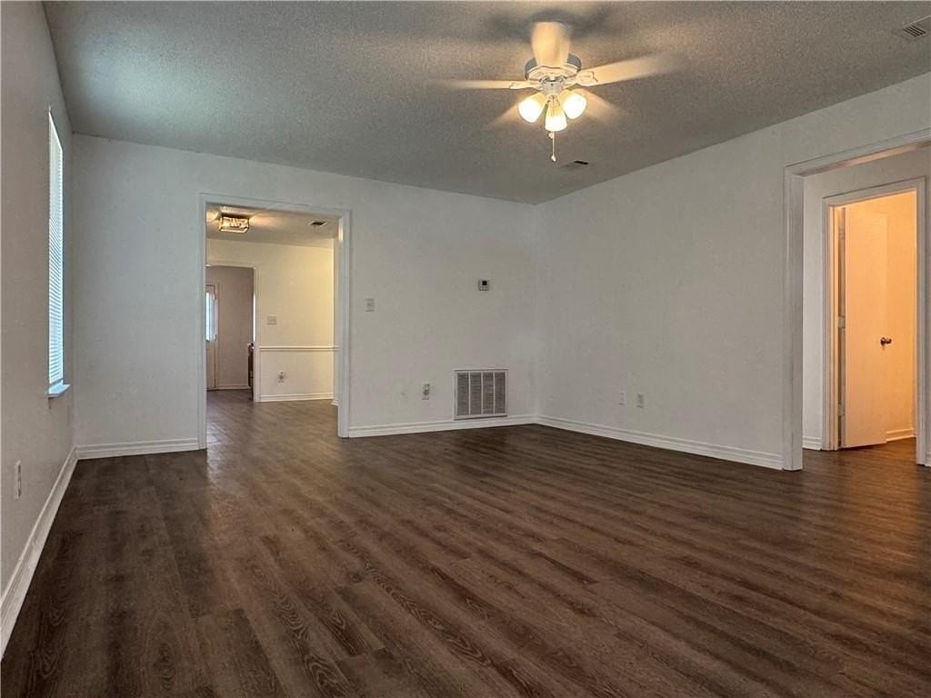 3080 Beth Ct - Photo 4 of 14