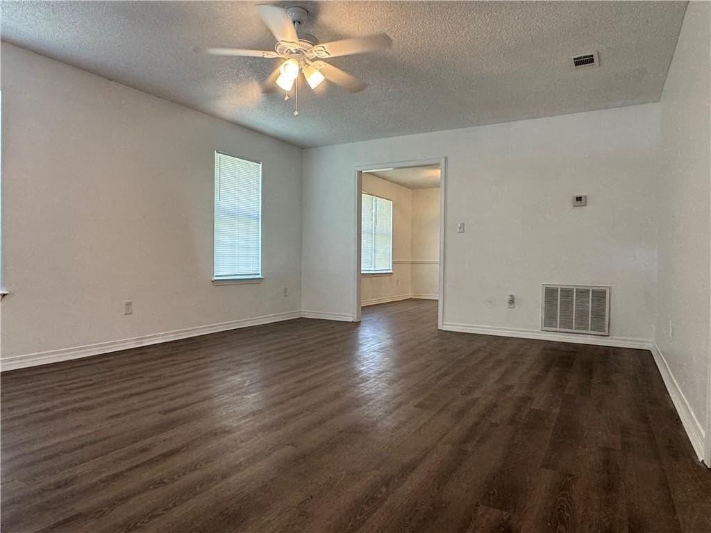 3080 Beth Ct - Photo 5 of 14