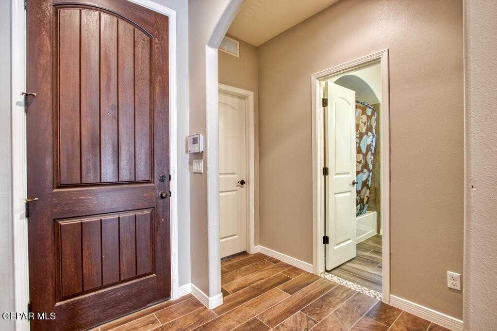 14837 Harry Flournoy Ave - Photo 4 of 37