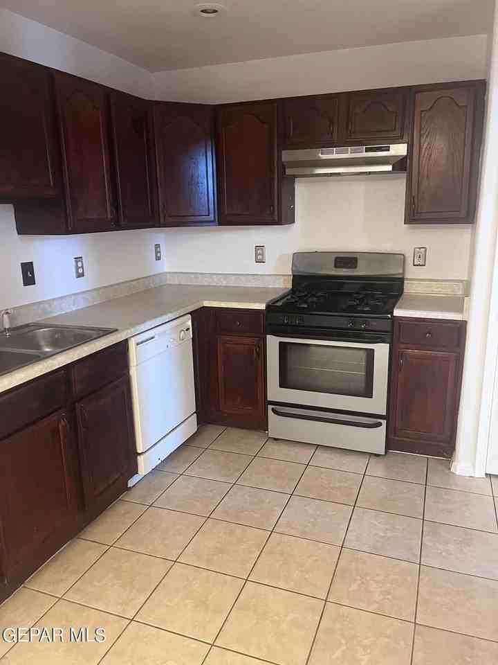 14061 Tierra Leona Dr - Photo 7 of 20