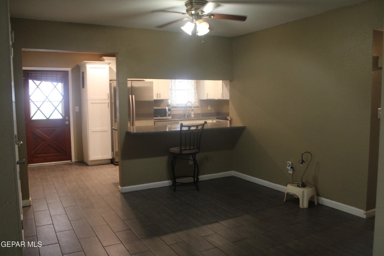 3145 Red Sails Dr - Photo 7 of 21