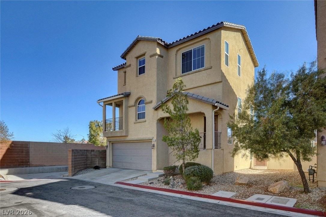 10254 Ladybug Bend St - Photo 2 of 39