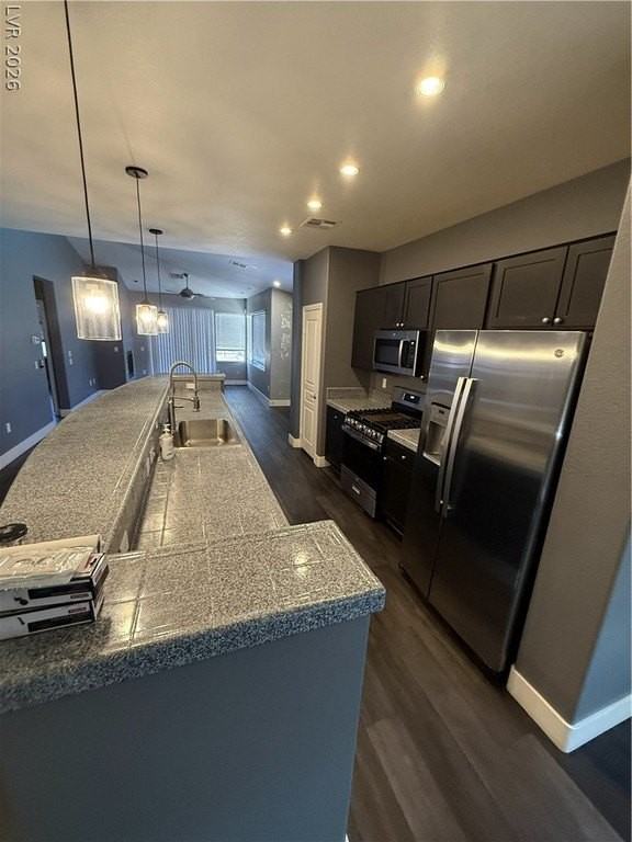 821 Peachy Canyon Cir #204 - Photo 6 of 24