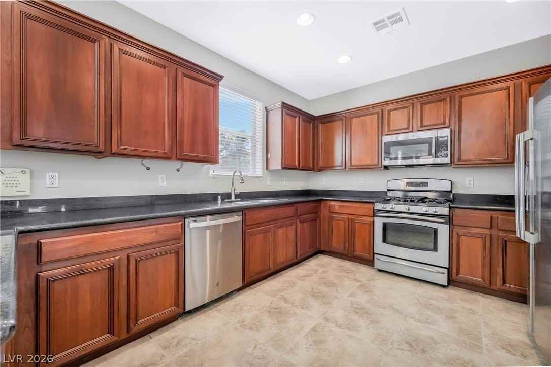 7261 Madarang Ave - Photo 3 of 20