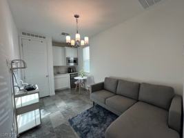 featured image of 5713 Old Pine St