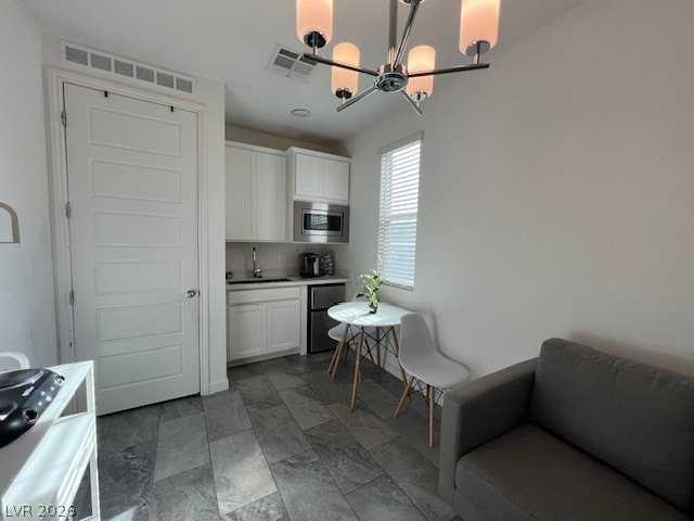 5713 Old Pine St - Photo 7 of 19