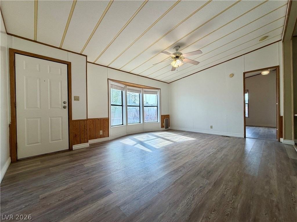 230 Shoshone Ln - Photo 4 of 15