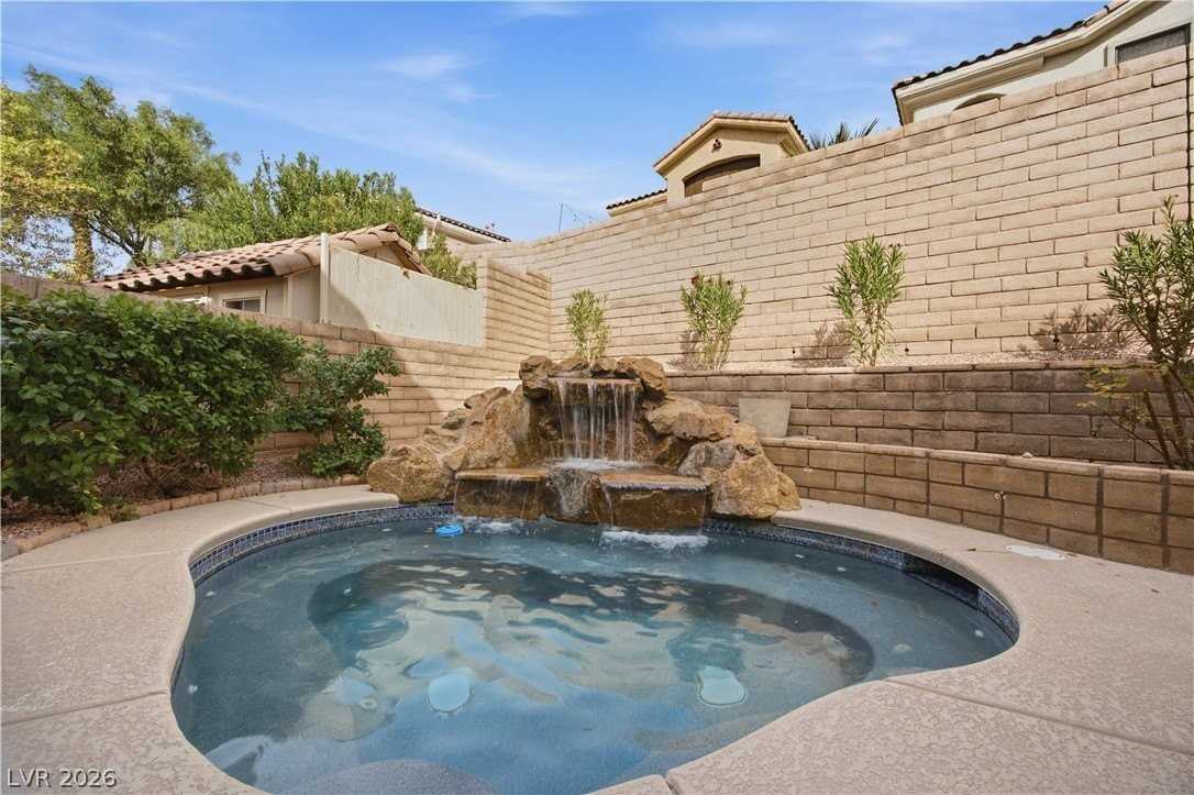 11920 Amistoso Ln - Photo 3 of 41