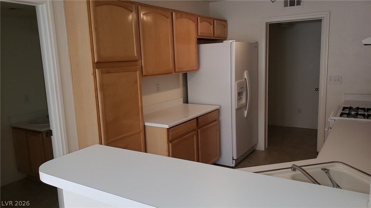 200 Boothbay St - Photo 3 of 16