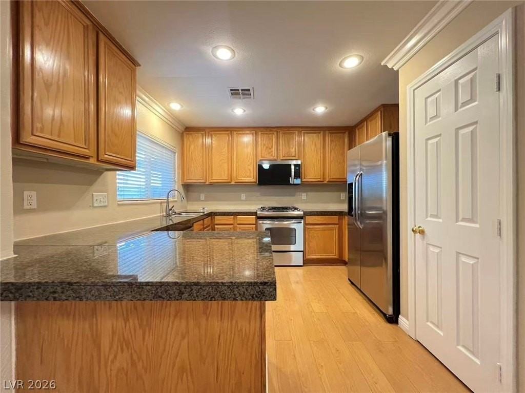7524 Hope Valley St - Photo 3 of 26
