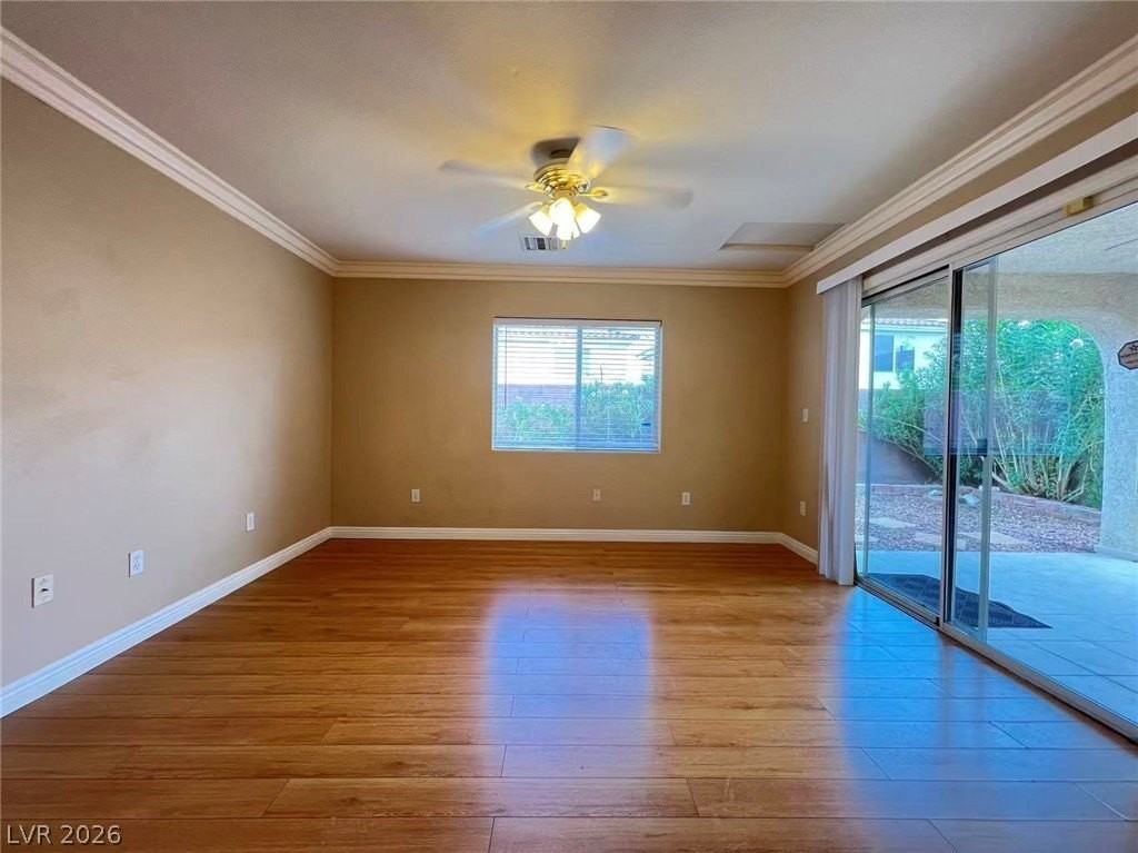 7524 Hope Valley St - Photo 7 of 26