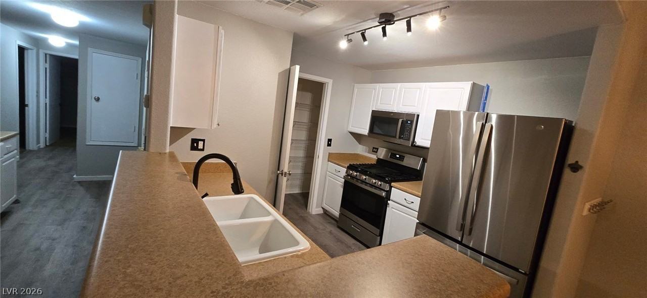 8250 N Grand Canyon Dr #1084 - Photo 5 of 8