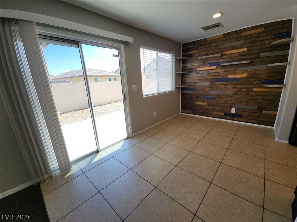 8253 Wildwood Glen Dr - Photo 6 of 43