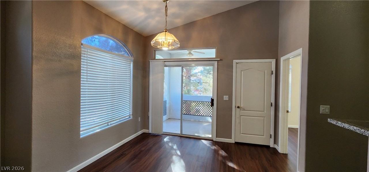 700 Carnegie St #2124 - Photo 3 of 14