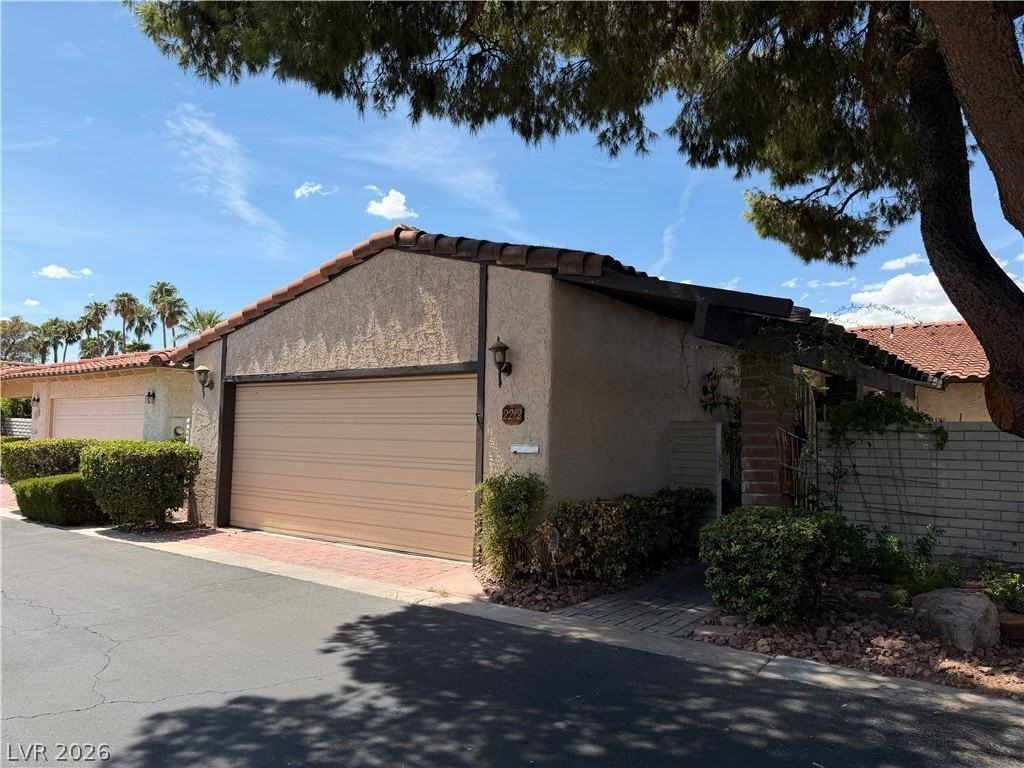 2212 Plaza Del Prado - Photo 2 of 36