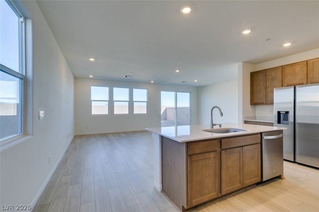 650 Moonlit Lake Ln - Photo 4 of 44