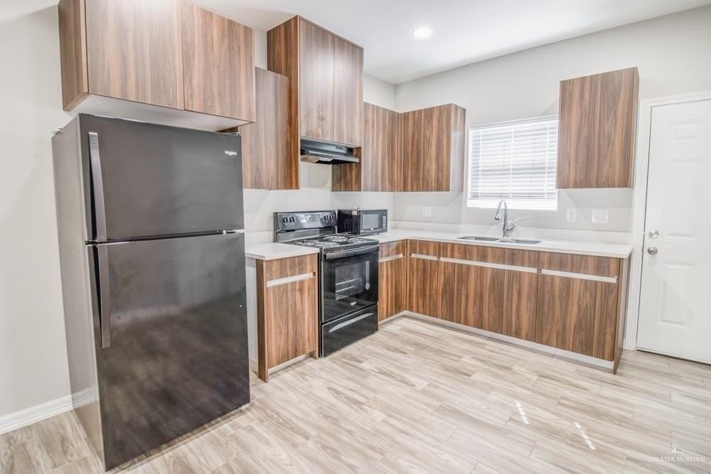 905 W Sunset Valley St #4 - Photo 3 of 15