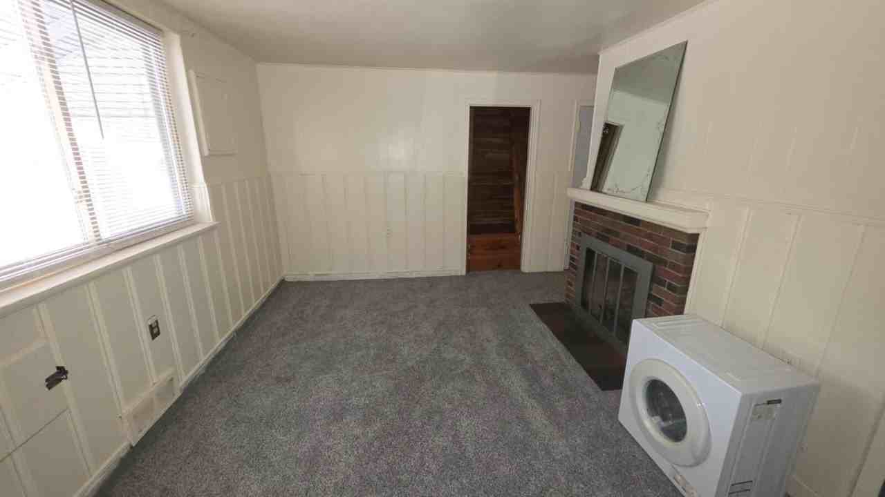 24517 Rosebud Ave - Photo 6 of 13