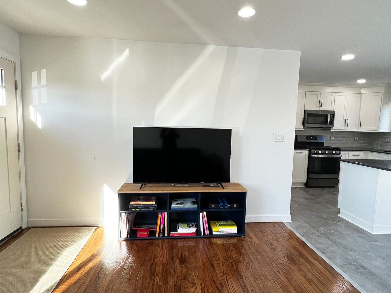 9358 Marie Ct - Photo 6 of 19