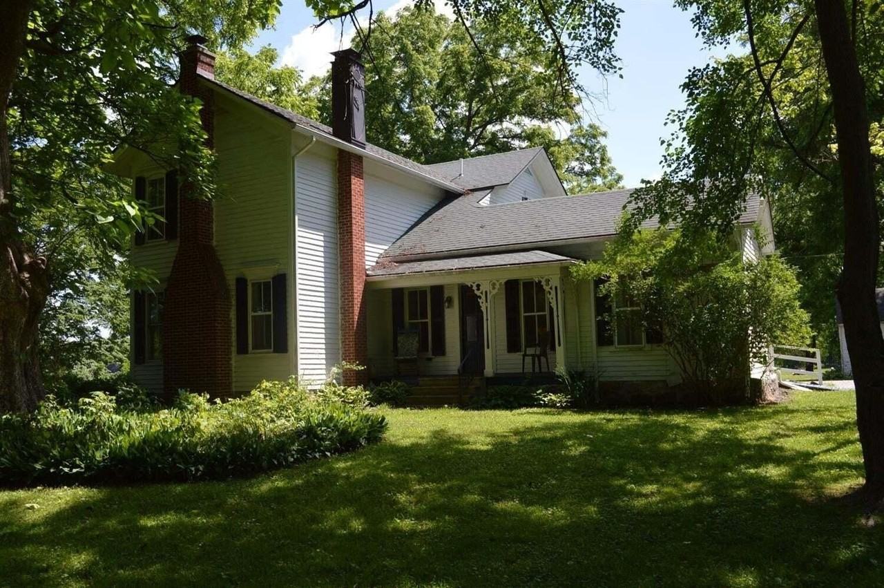 4561 N Lake Rd - Photo 4 of 27