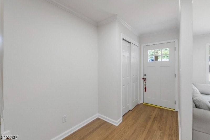 33 Larchmont Rd - Photo 4 of 27