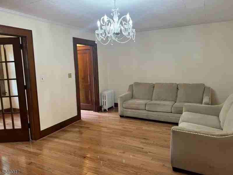 58 Park Ave - Photo 3 of 25