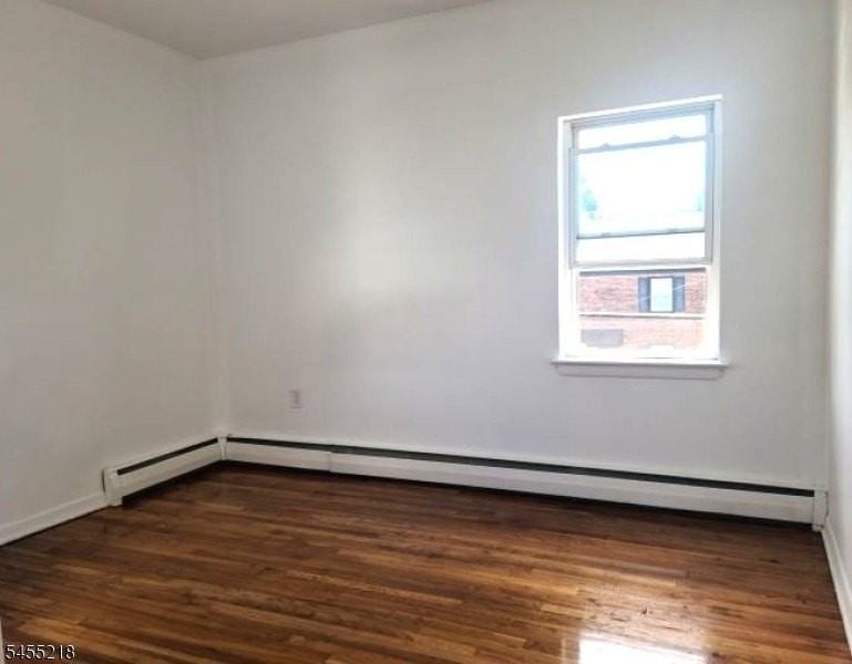 304 Franklin Ave #6 - Photo 7 of 10