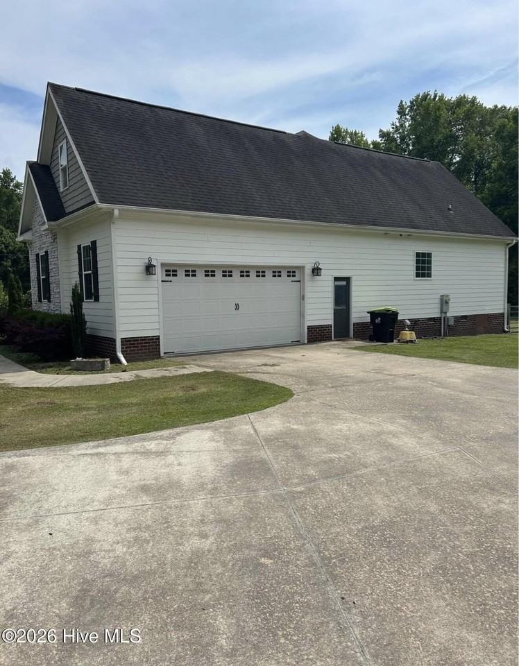 325 Foy Lockamy Rd - Photo 2 of 21