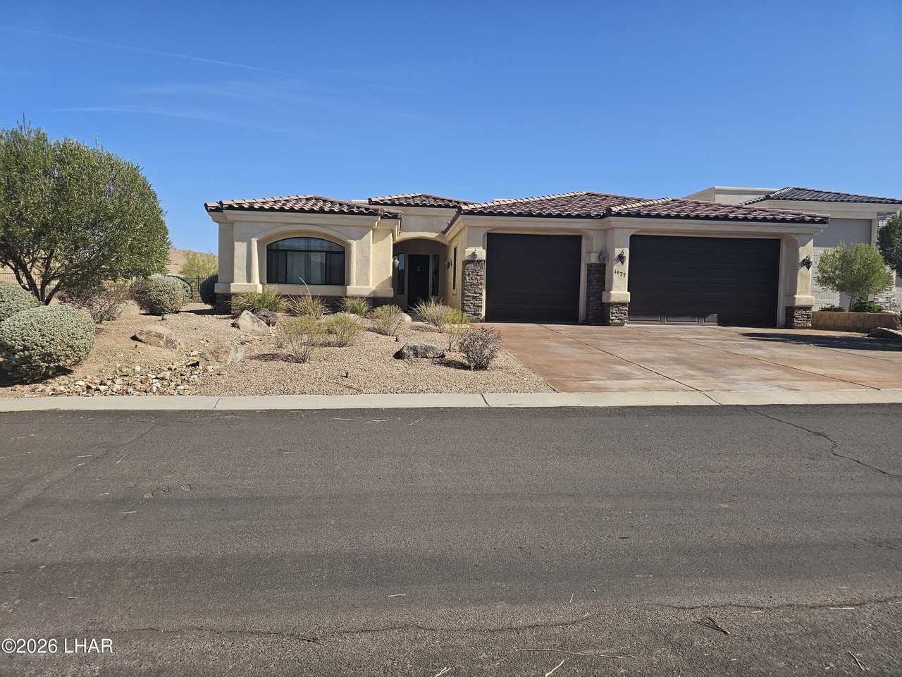 1977 E Troon Dr - Photo 2 of 30