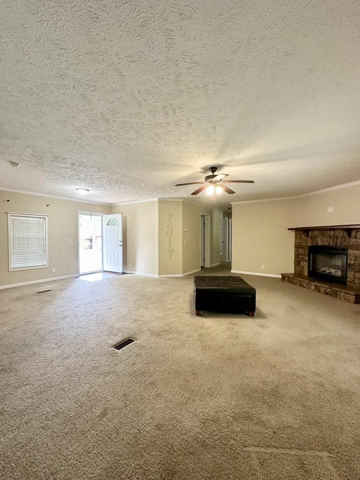 3011 Ryans Creek Rd - Photo 7 of 12