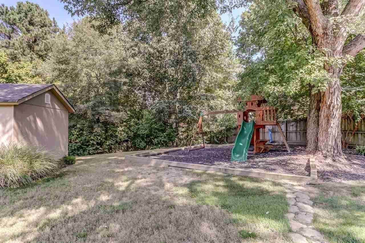 2472 Monte Carlo Dr - Photo 5 of 24