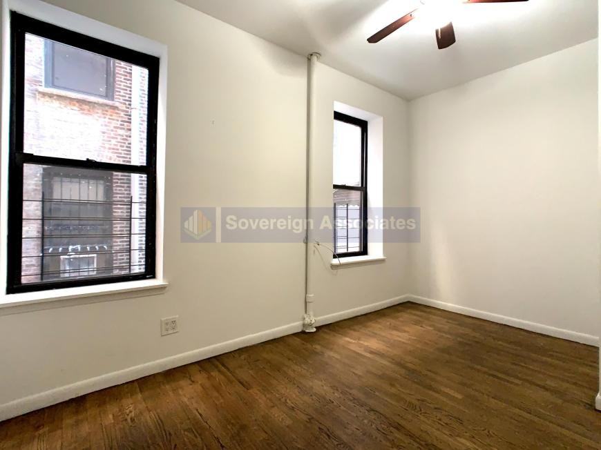 186 Claremont Ave - Photo 5 of 10