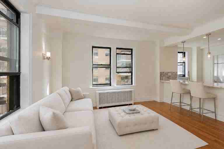 27 W 96th St - Photo 5 of 10