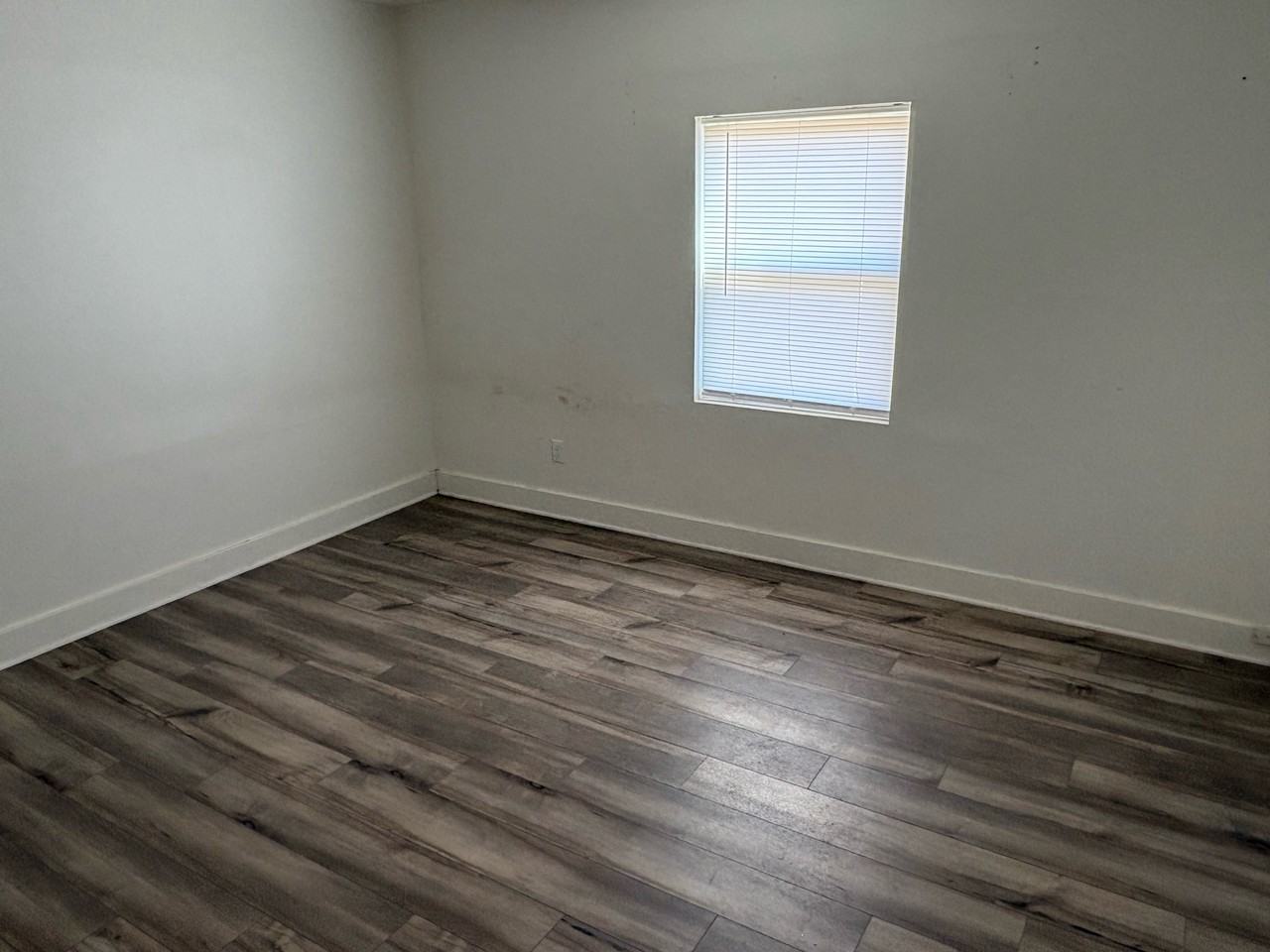 728 W Kansas Ave #1 - Photo 6 of 6