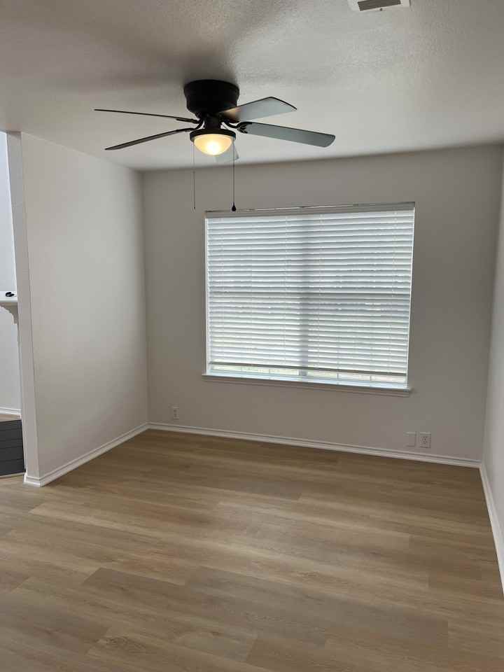 4529 Blue Jay Ln #1 - Photo 5 of 34