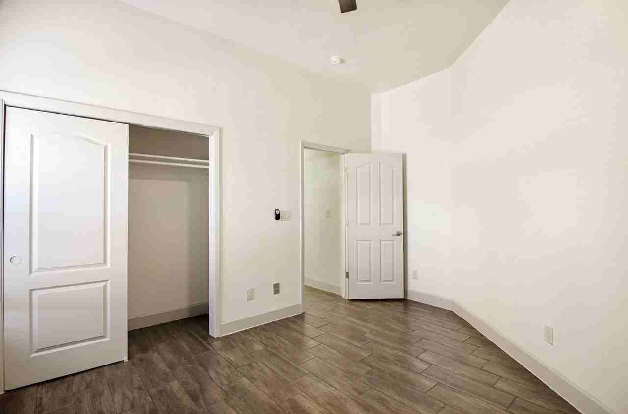 1000 Jasmine Dr #1 - Photo 3 of 9