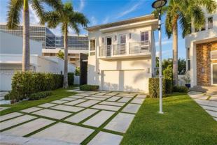 8221 Nw 34th Dr - Photo 1 of 1