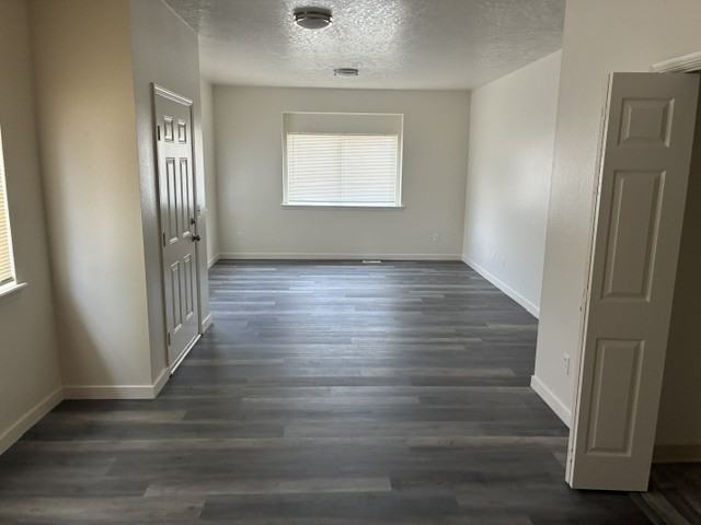 206 E 40th St #103 - Photo 4 of 6