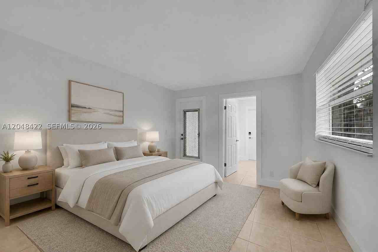 810 Sw 12th Ct #810 - Photo 6 of 21