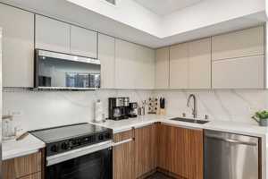 featured image of 350 S Miami Ave #1902