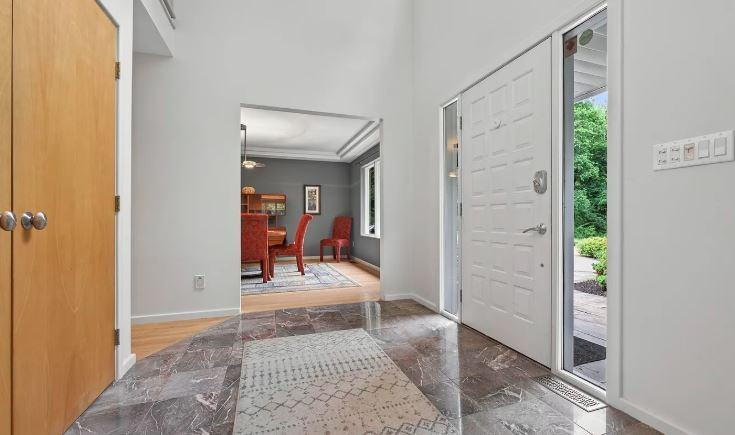 109 Sleight Plass Rd #1 - Photo 2 of 10