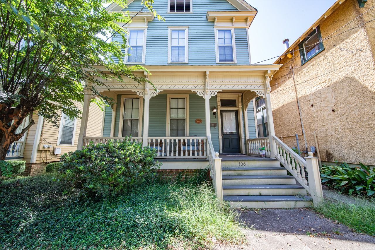 106 7th St #A - Photo 2 of 17