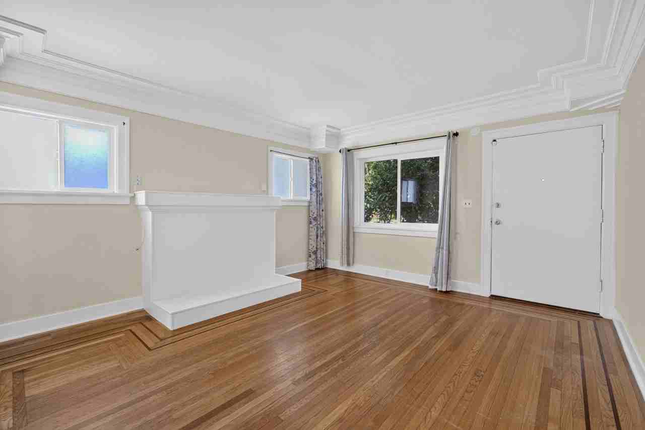736 Mountain View Ave #1 - Photo 2 of 10