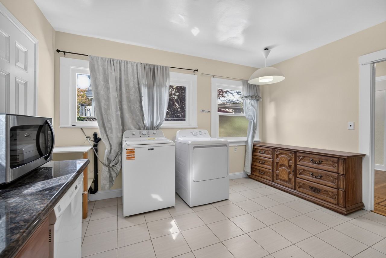 736 Mountain View Ave #1 - Photo 4 of 10