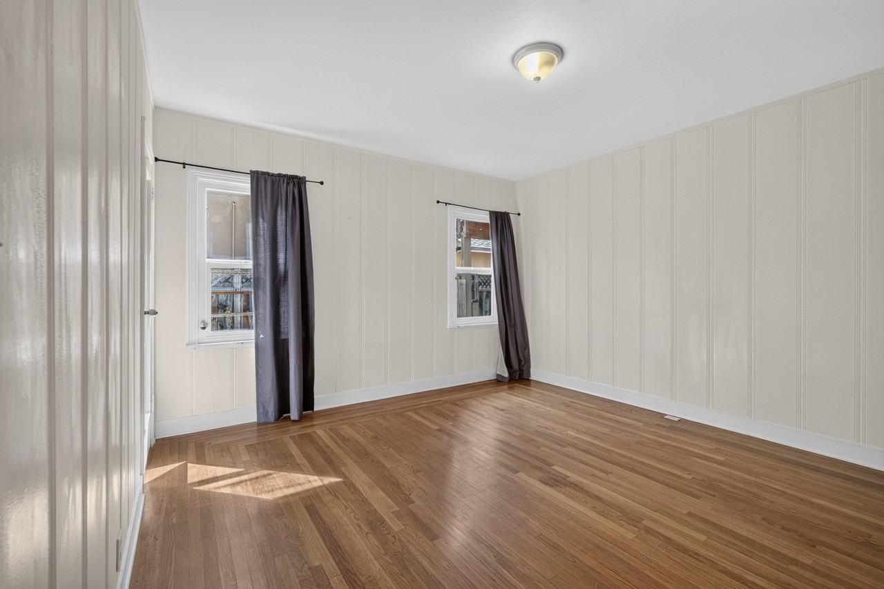 736 Mountain View Ave #1 - Photo 5 of 10