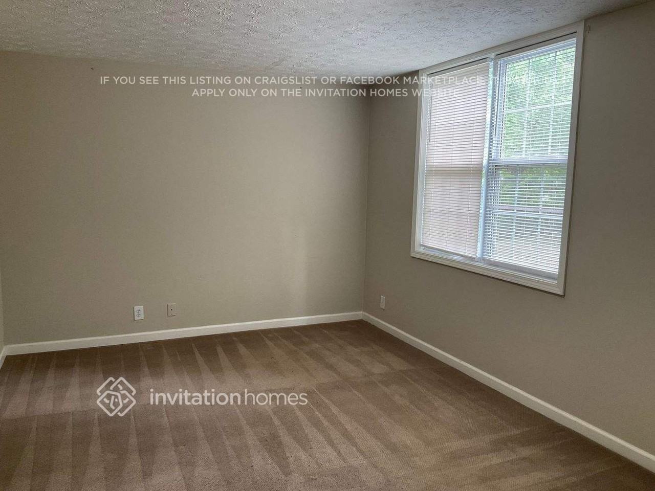 3567 Shoal Trail Dr - Photo 2 of 6